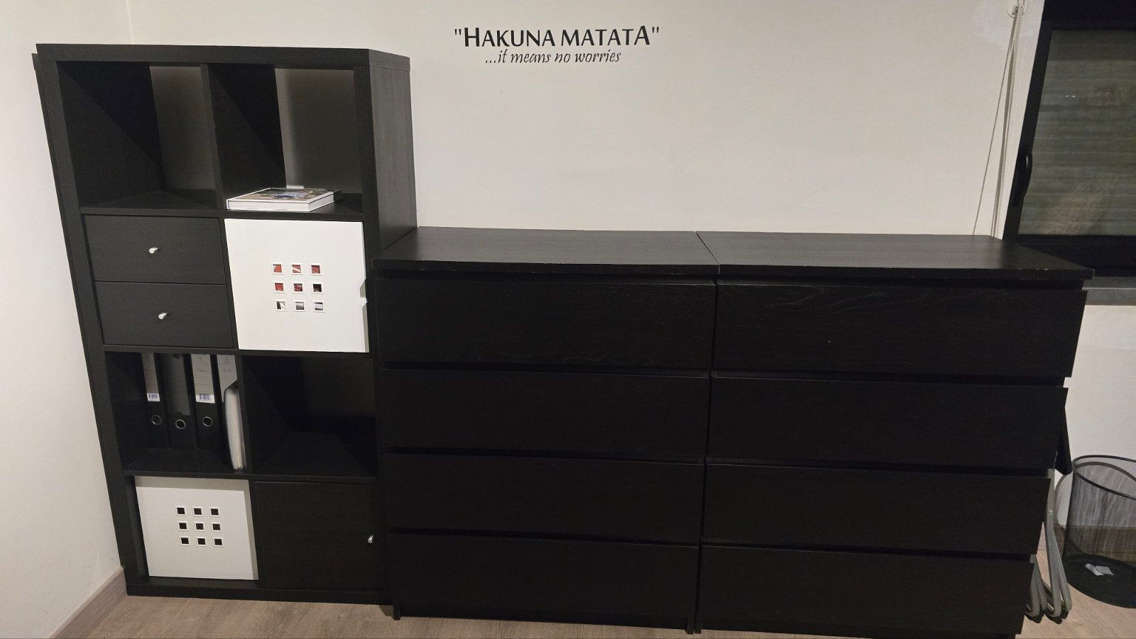 Ikea Kasten, Enlèvement
