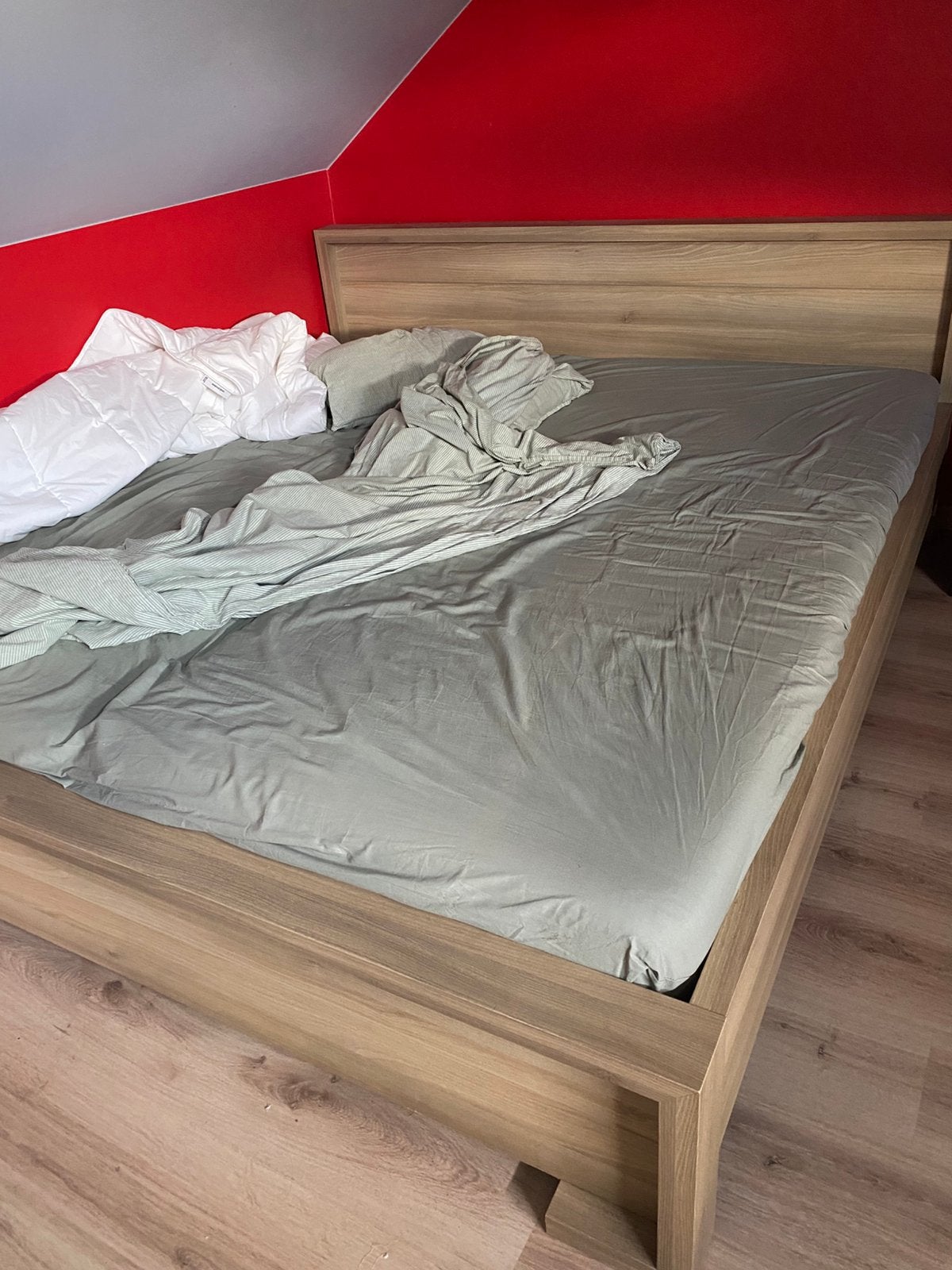 Lit 180 cm (matelas), Beige, Enlèvement, Utilisé, 180 cm
