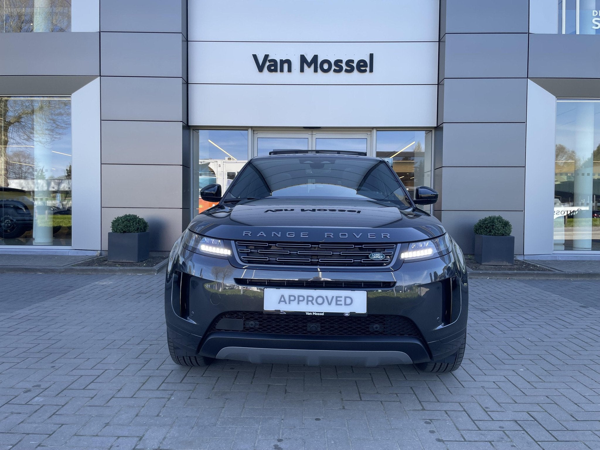 Land Rover Range Rover Evoque P160 S FWD Auto. 26.5MY, Autos, Land Rover, Cuir, Argent ou Gris, Achat, Entreprise