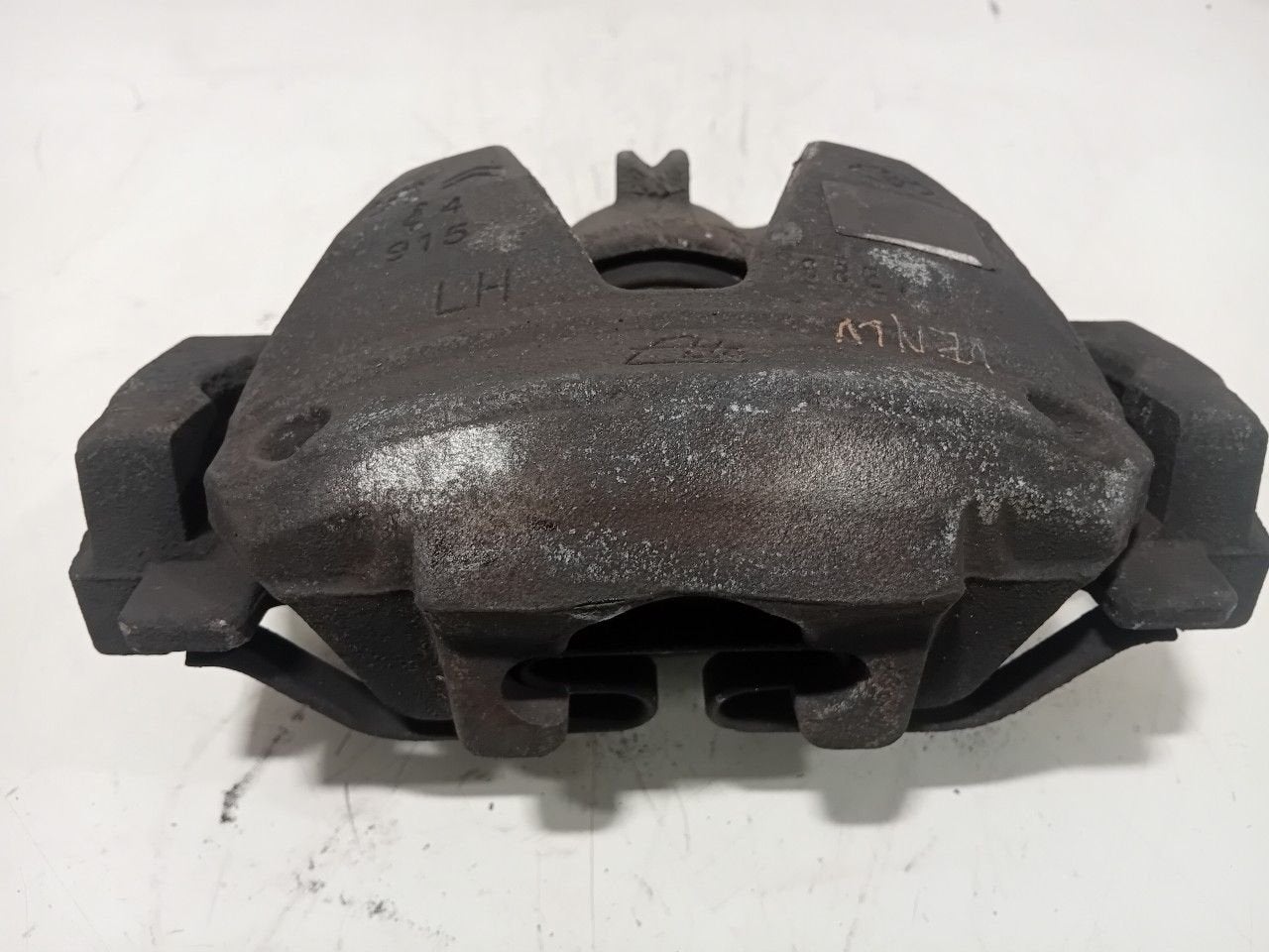 Remklauw links voor Peugeot Expert, Onderdelen@venauto.nl, Van der Ven Autorecycling B.V., Citroën, Ettenseweg 76, 4706 PB Roosendaal, The Netherlands