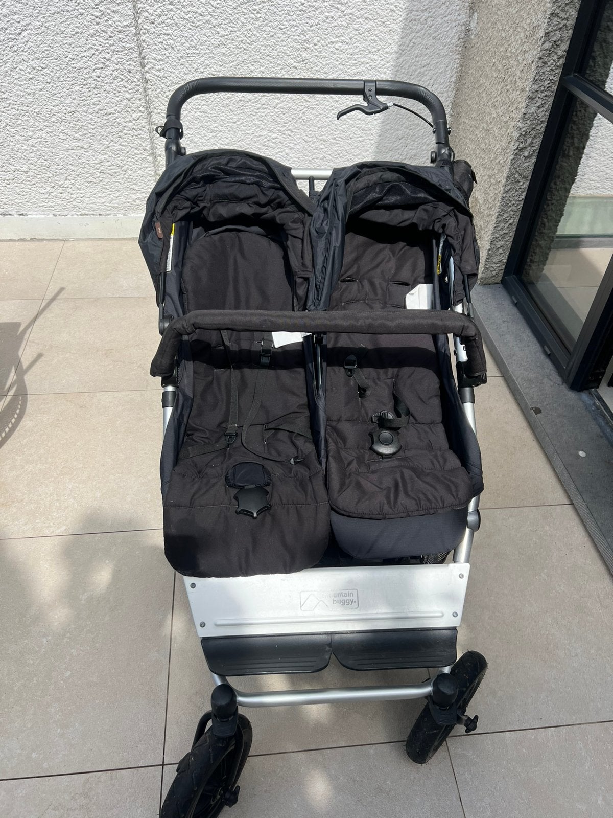 Mountain Buggy Duet, Kinderen en Baby's, Tweelingen en Meerlingen, Ophalen, Zo goed als nieuw