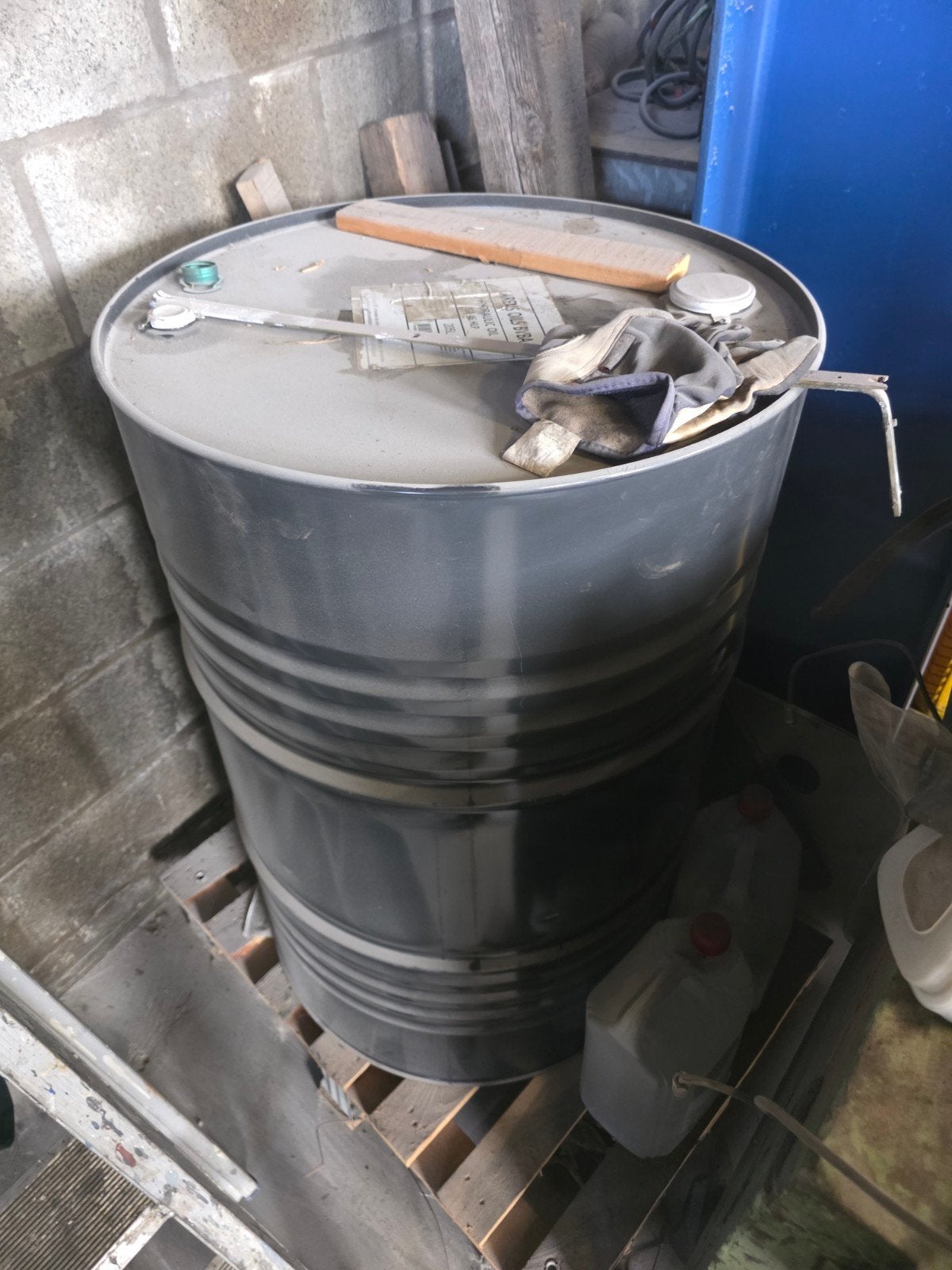 hyrdolische olie 205L, Doe-het-zelf en Bouw