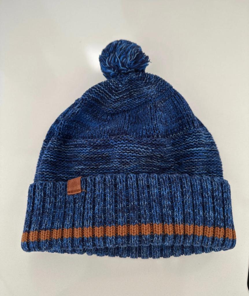 Bonnet à pompon taille 54, Enfants & Bébés, Vêtements de bébé | Bonnets, Écharpes & Moufles, Enlèvement ou Envoi, Comme neuf, Bonnet