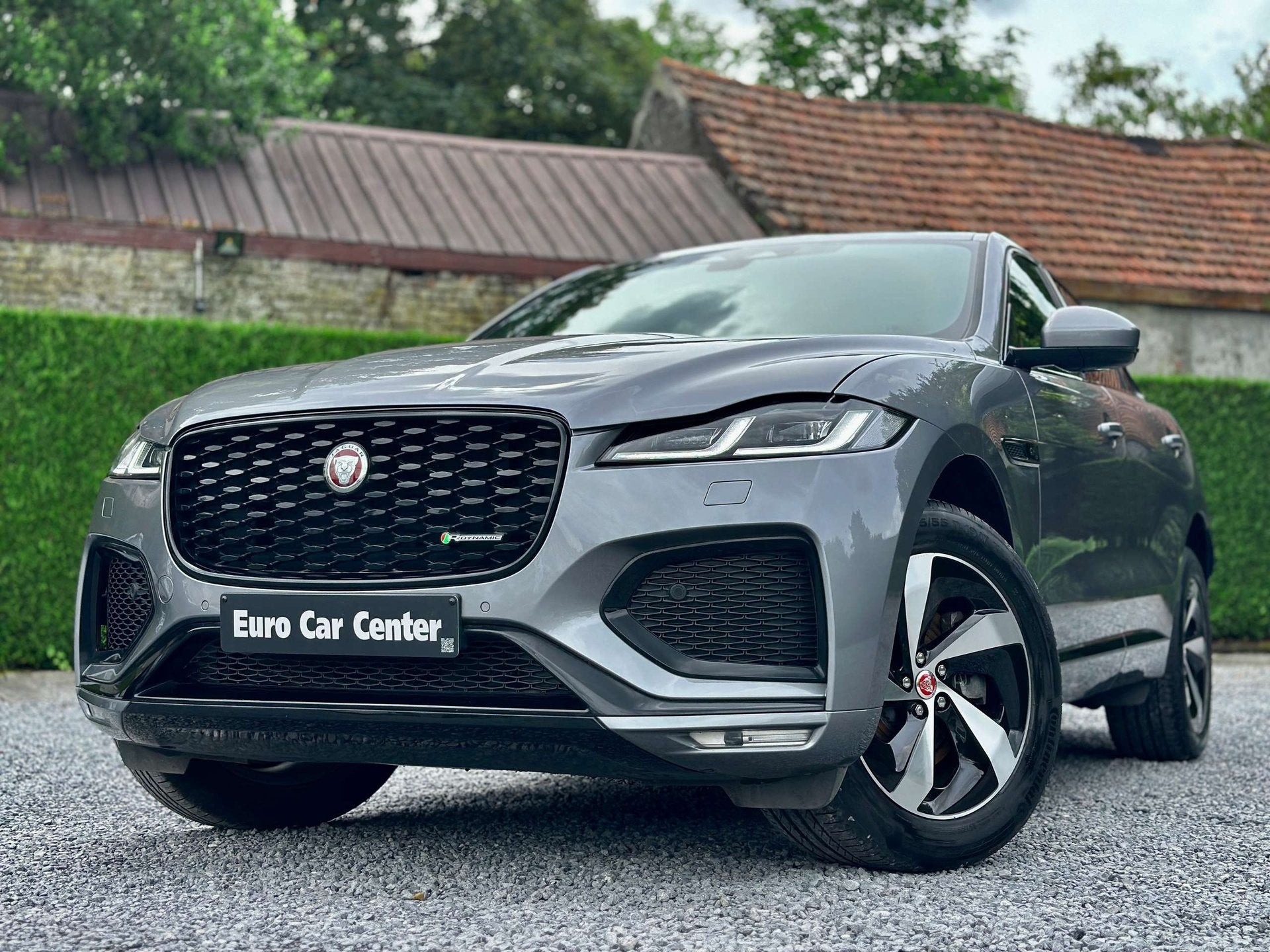 Jaguar F-Pace D200 AWD 2.0 MHEV R-Dynamic Aut / CARPLAY / HU, Argent ou Gris, Achat, Entreprise, Entretenue par le concessionnaire