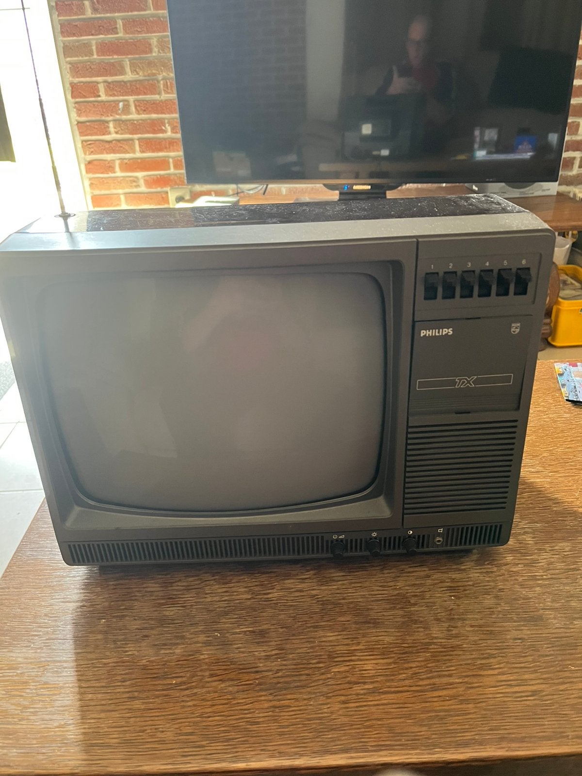 Tv Philiips retro gaming tv., Ophalen