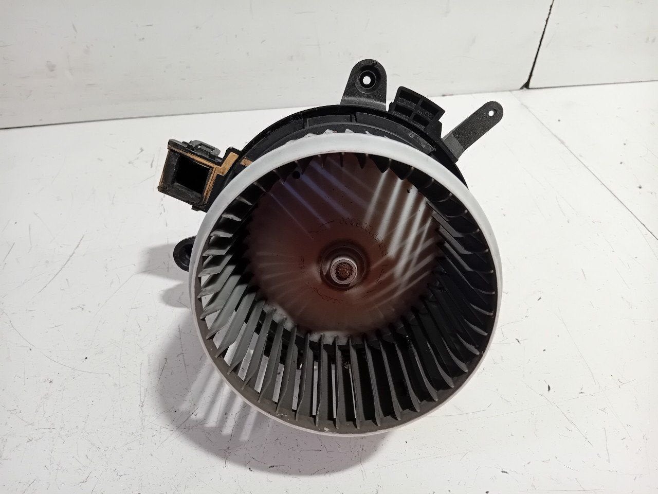 Kachel ventilator motor Opel Combo, Onderdelen@venauto.nl, Van der Ven Autorecycling B.V., Ettenseweg 76, 4706 PB Roosendaal, The Netherlands