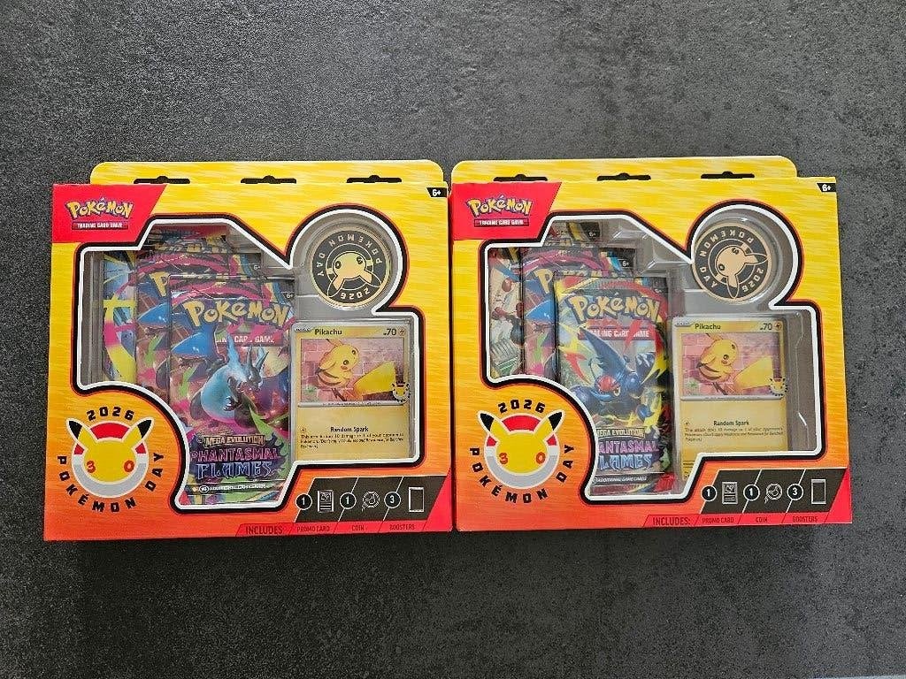 Pokémon Day 2026 collection box - 2 stuks, Ophalen, Nieuw, Overige typen, Foil