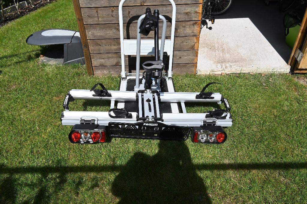 Fietsendrager, Ophalen, Zo goed als nieuw, 2 fietsen, Trekhaakdrager