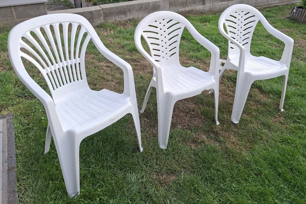 3 chaises de jardin dépareillées blanches, Jardin & Terrasse, Enlèvement, Utilisé, Plastique