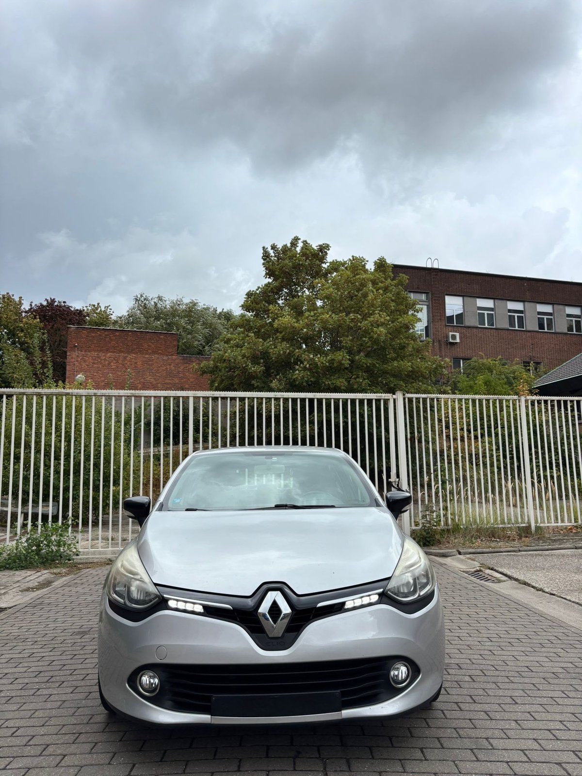Renault Clio 1.5 Dci diesel Euro5, Auto's, Voorwielaandrijving, Euro 5, Stof, Zwart