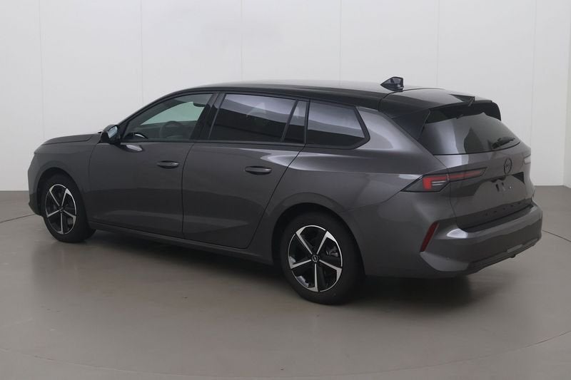 Opel Astra Sports Tourer 1.2 turbo gs 130, Auto's, Gebruikt, 1199 cc, Overige bekleding, https://public.car-pass.be/vhr/55d9147d-4c7f-4a61-85f3-b4c895ec6dc4