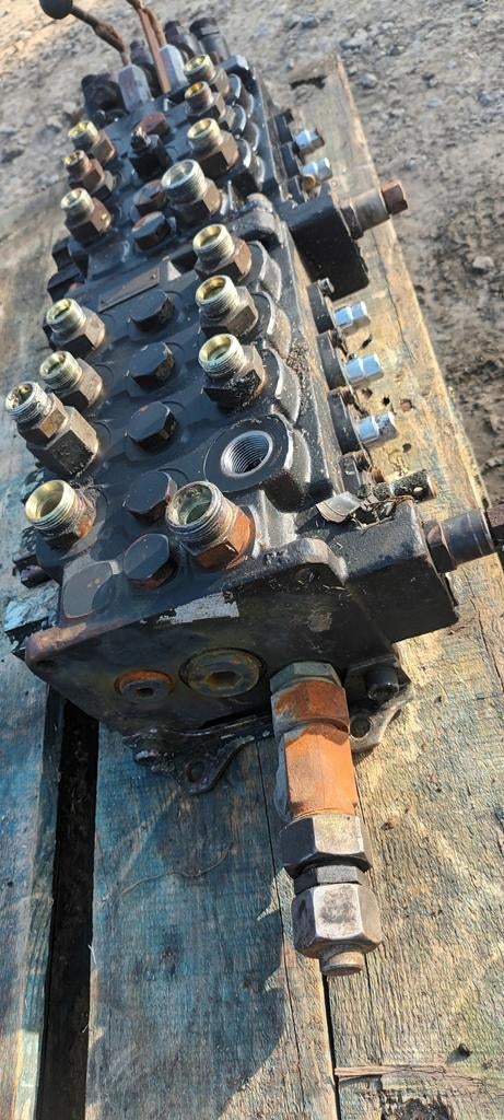 Distributeur hydraulique grue forestière 7 fonctions, Enlèvement