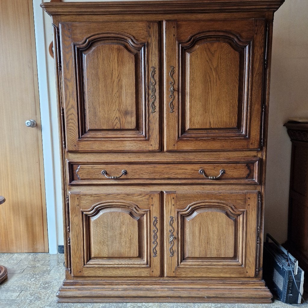 3 eiken kasten: TV-vitrine-buffet, Ophalen, Eikenhout, Zo goed als nieuw, 150 tot 200 cm