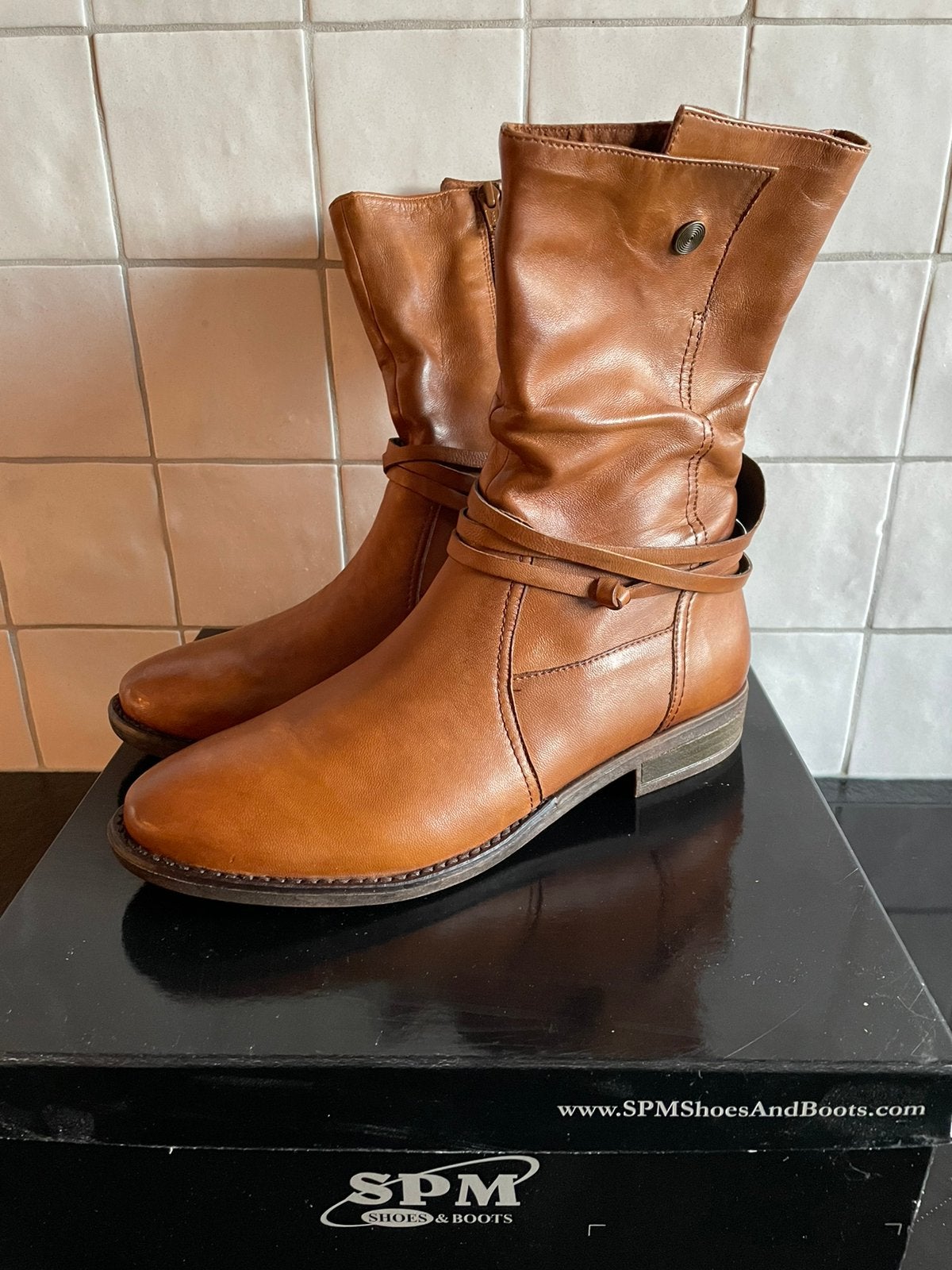 Halfhoge laarzen SPM maat 40 (nieuw!), Kleding | Dames, Lage of Enkellaarzen, Nieuw, Ophalen of Verzenden, Bruin