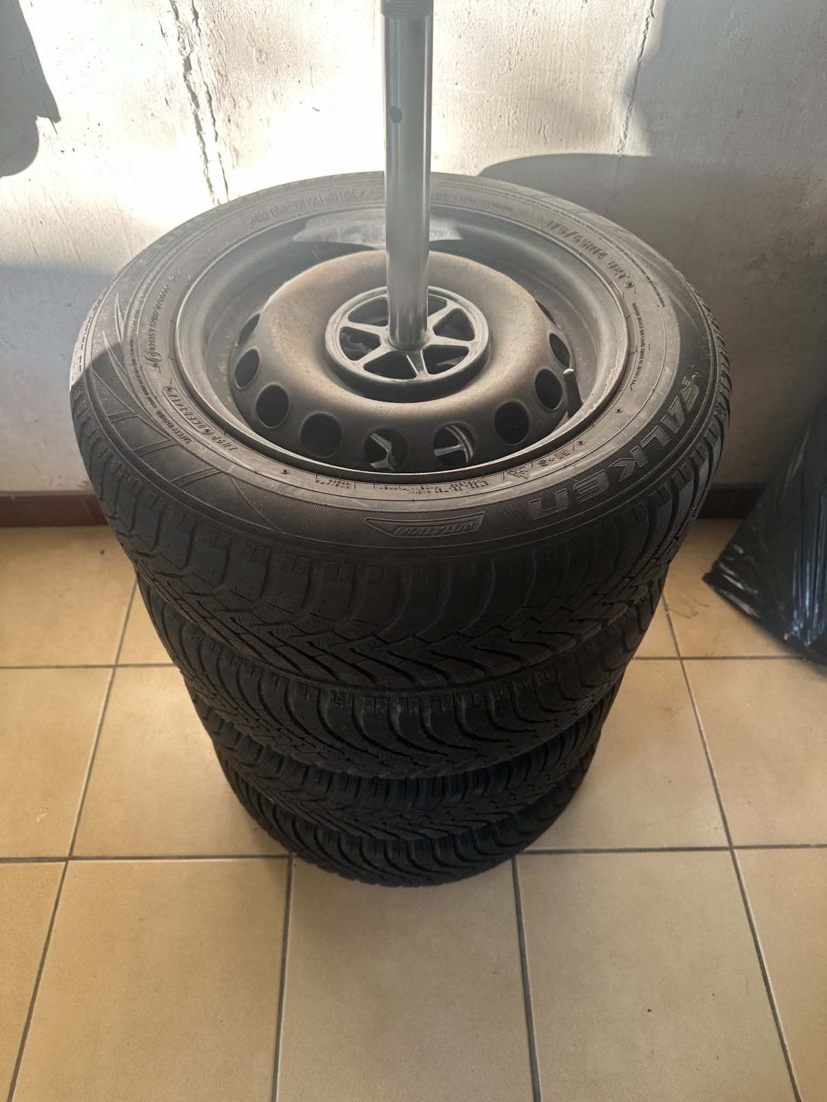 Pneu hiver fiat 500 14’, 14 pouces, Pneus et Jantes, Pneus hiver, 175 mm