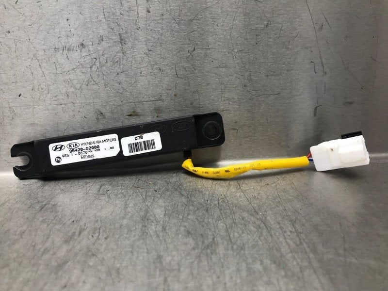ANTENNE D'ACCÈS SANS CLÉ Kia Niro I (DE) (|95420G2000|), Kia, Info@kia.de, Utilisé, Theodor-Heuss-Allee 11
60486  Frankfurt am Main, DE