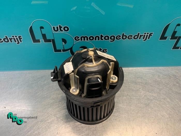 Moteur de ventilation chauffage d'un Peugeot 308 (308 08-), -, 3 mois de garantie, Utilisé, -