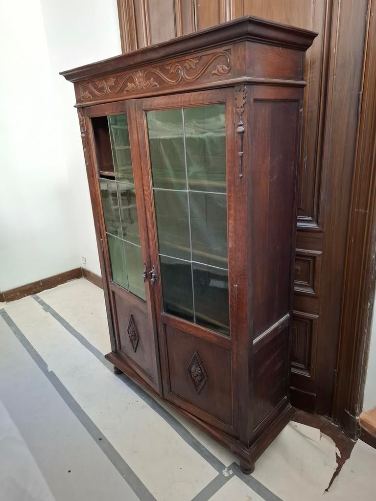 Houten antieke kast met glas-in-lood, Huis en Inrichting, Ophalen