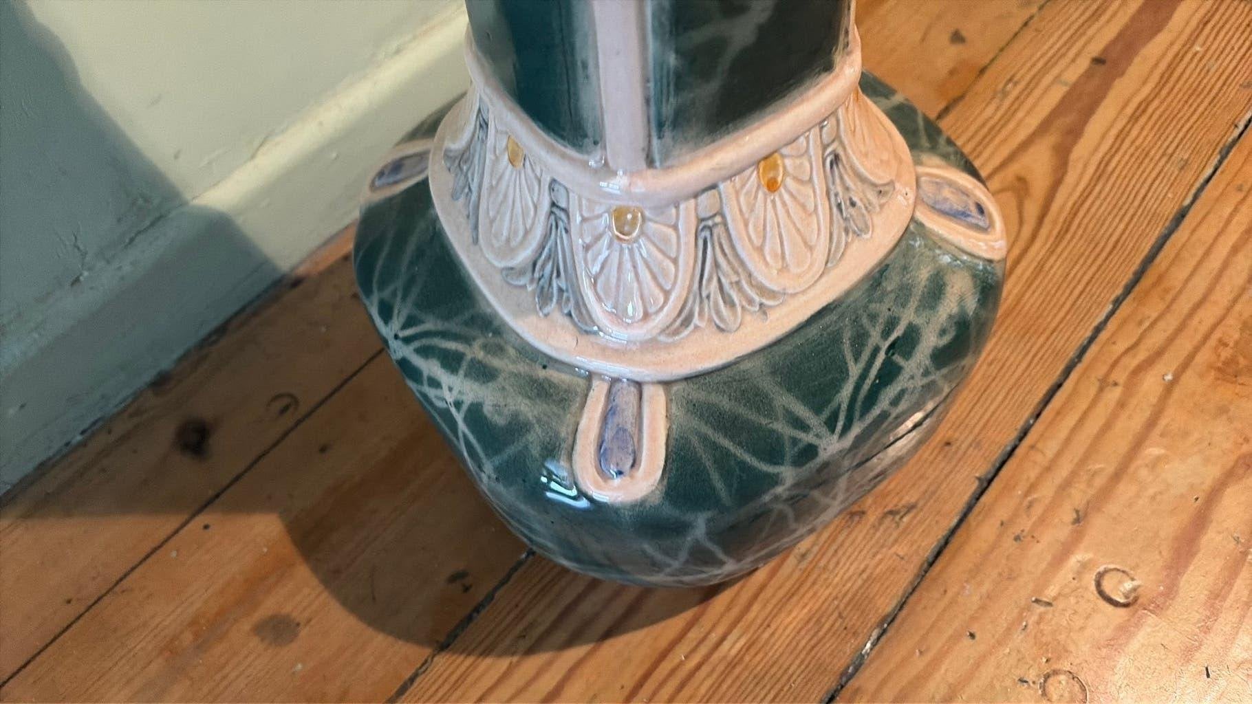 Vase de 71 cm art nouveau faïencerie de Lille Fives, Enlèvement