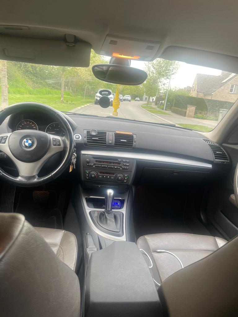 Bmw 118 à vendre 217000 km automatique, Autos, Achat, Automatique, Particulier, Euro 4