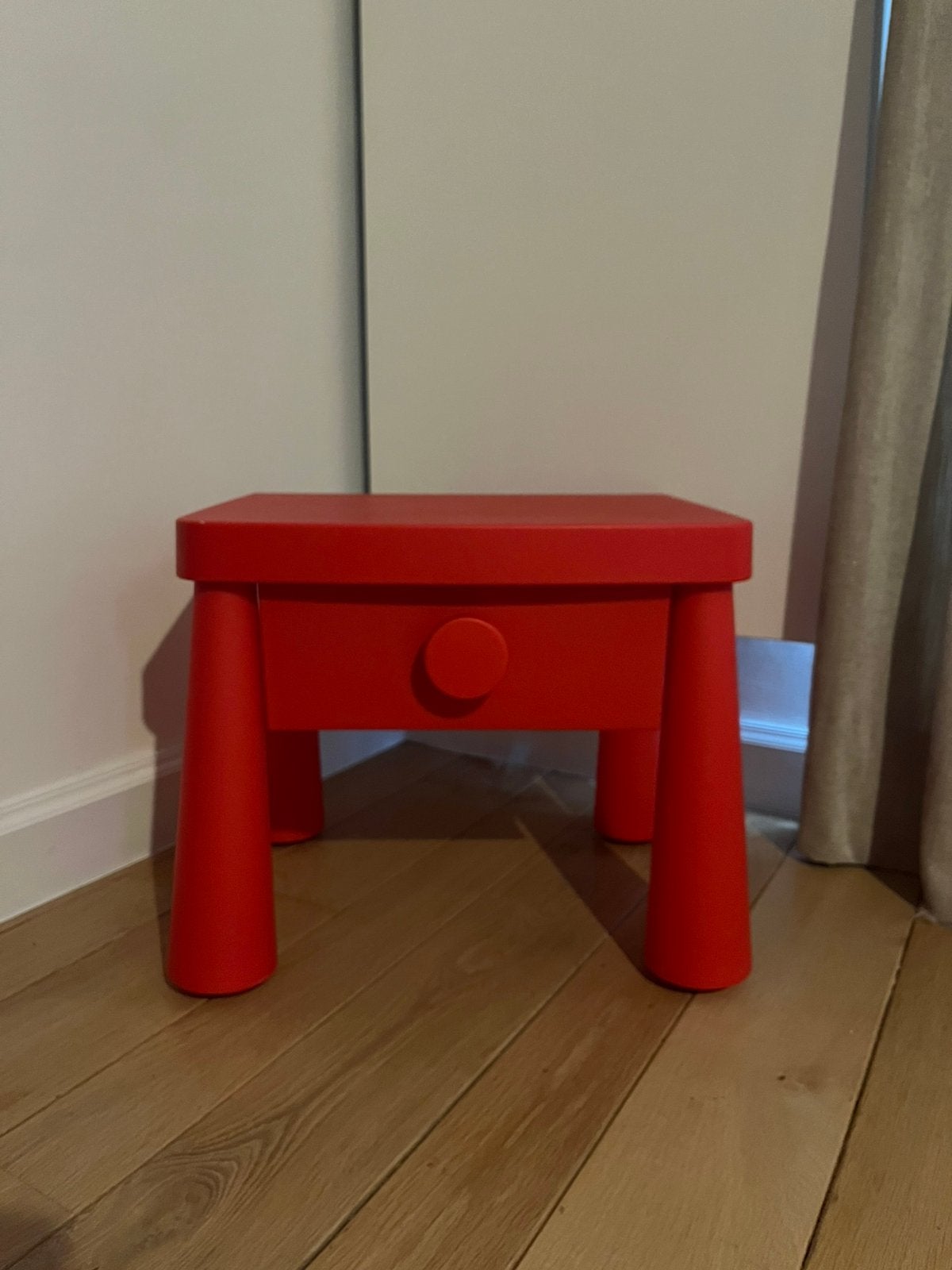 nachtkastje (Mammut IKEA serie), Enlèvement, Utilisé