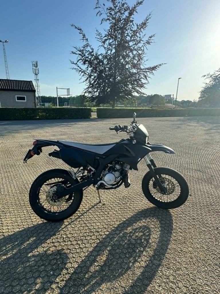 yamaha dt 50, Fietsen en Brommers, Ophalen, 6 versnellingen, Yamaha, Zo goed als nieuw