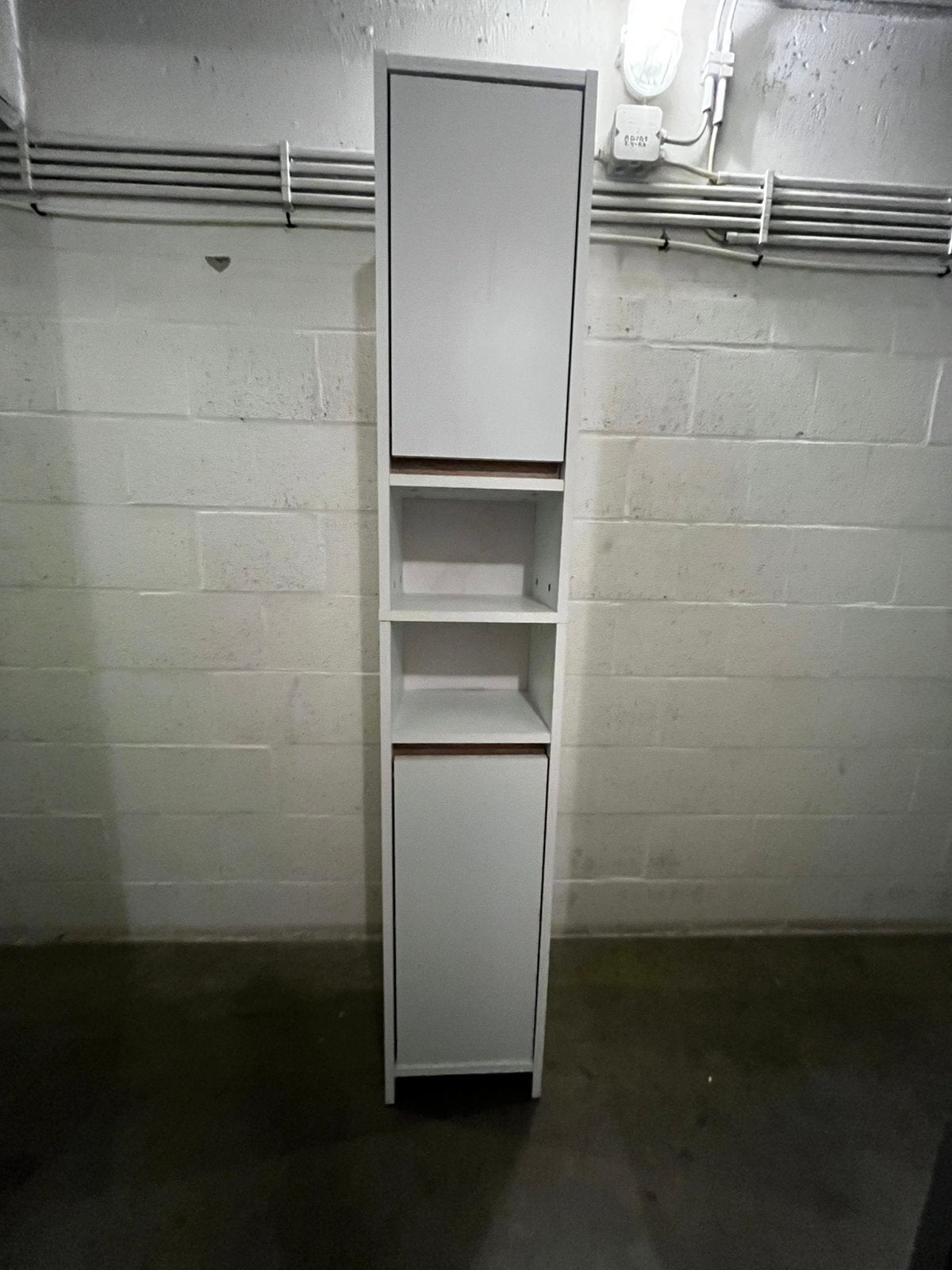 Tall Versatile Cabinet, 25 à 50 cm, Utilisé, Autres types, Moins de 50 cm