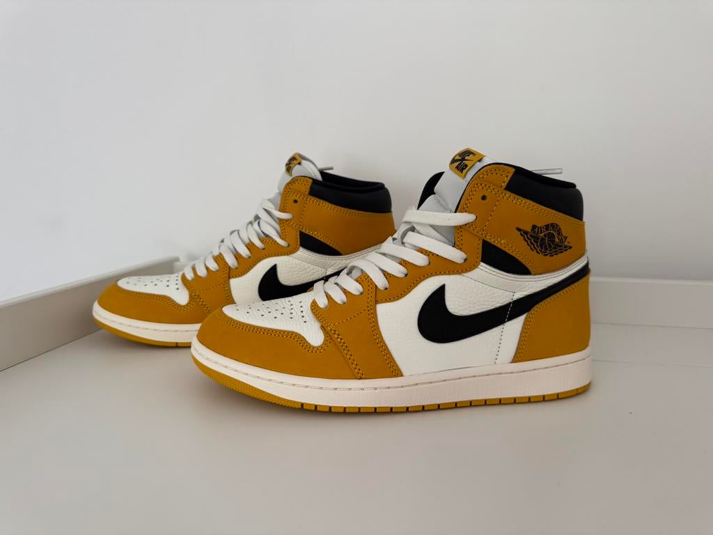 Nike Air Jordan 1 Retro High OG in Yellow Ochre, Enlèvement ou Envoi, Comme neuf, Baskets