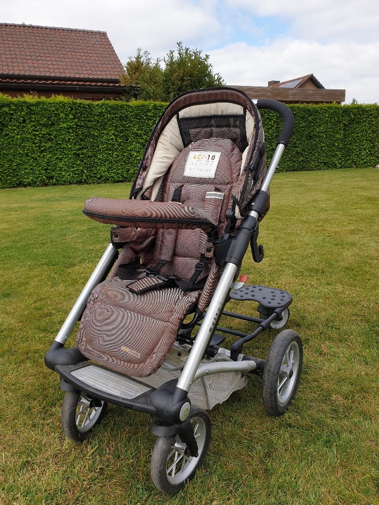 Mutsy Reiswieg / Kinderwagen combi, Kinderen en Baby's, Gebruikt, Mutsy, Verstelbare duwstang, Ophalen