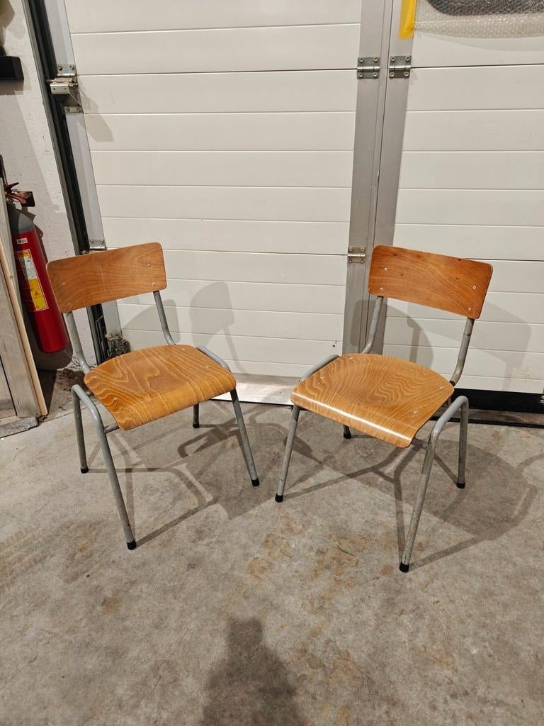 43 Schoolstoelen beschikbaar (volwassen maat), Huis en Inrichting, Stoelen, Ophalen, Gebruikt, Vintage, Grijs