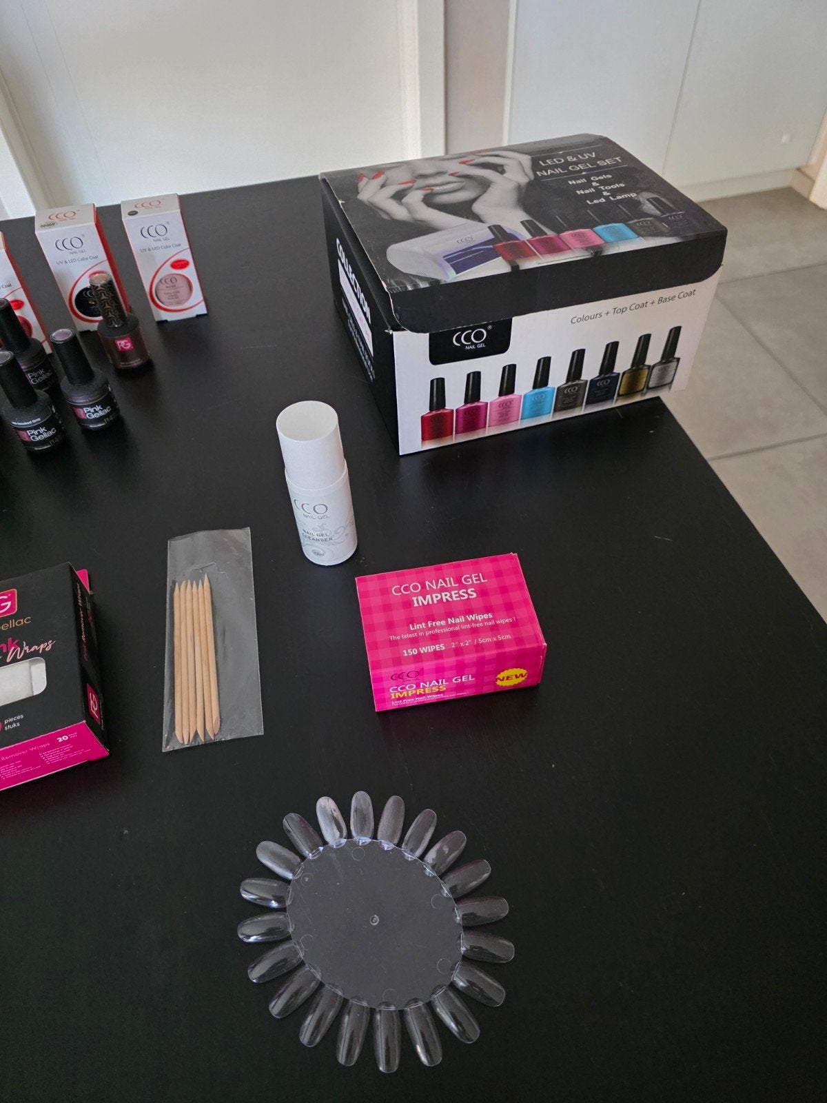 Nagellak en uv led dryer, Handtassen en Accessoires, Uiterlijk | Haarverzorging, Ophalen, Zo goed als nieuw, Overige typen