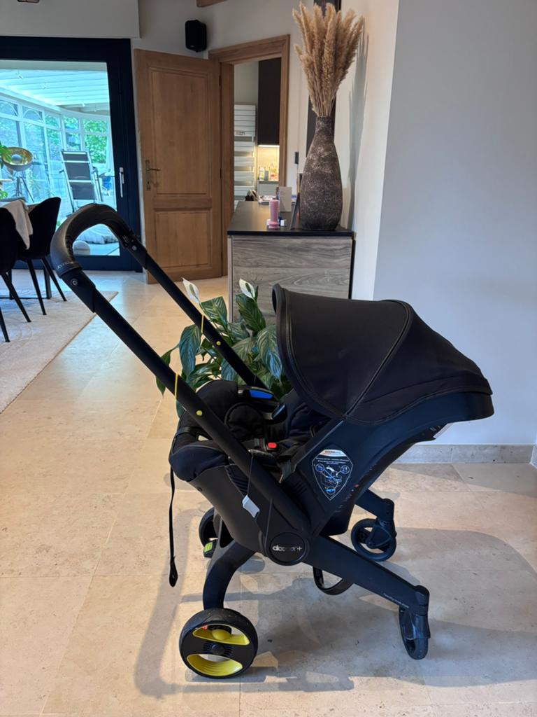 Doona buggy/autostoel met isofix en regenhoes, Enfants & Bébés, Buggys, Enlèvement, Autres marques, Protection de pluie