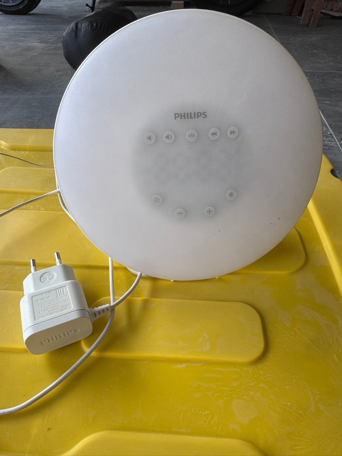 Philips Wake-up Light – lichtwekker met FM-radio, Elektronische apparatuur, Wekkers, Ophalen, Zo goed als nieuw