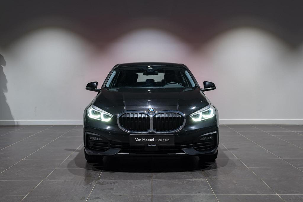 BMW 1-serie 118i Aut. | Carplay | Cruise | LED | LMV, Auto's, BMW, Gebruikt, Zwart, 5 zetels, 5 deurs