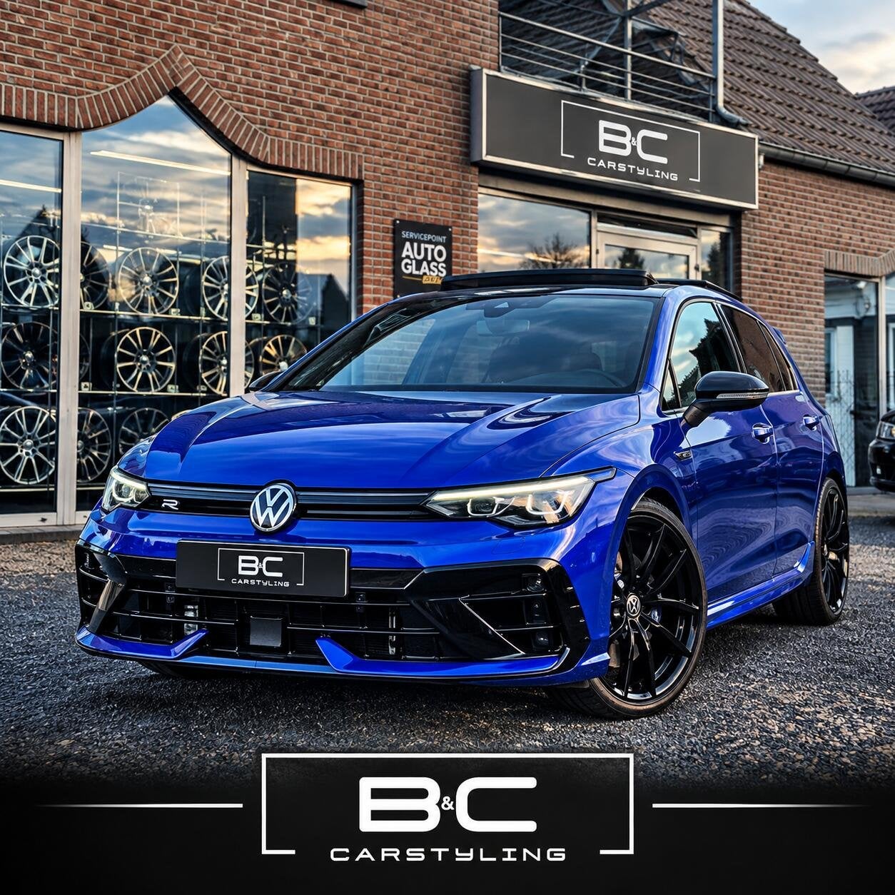 Volkswagen Golf R "Black Style", 1984 cc, Bedrijf, 5 deurs, 246 kW