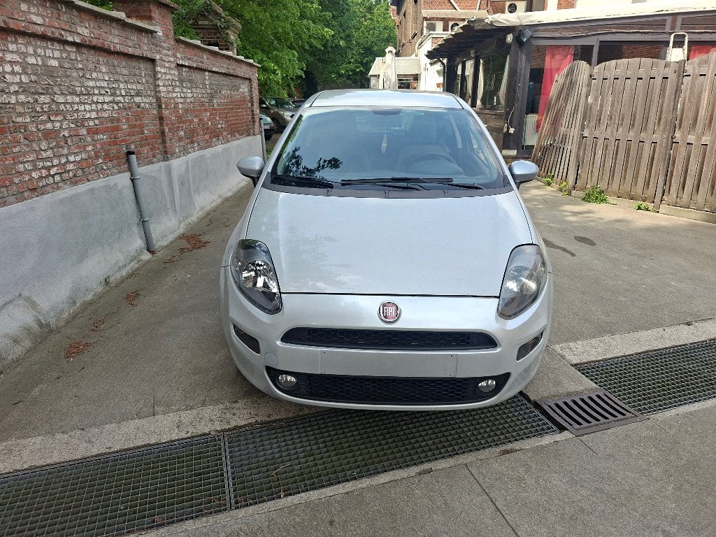 Fiat Punto 1.2 essence 2012jaar, Auto's, Voorwielaandrijving, Euro 5, Stof, 50 kW