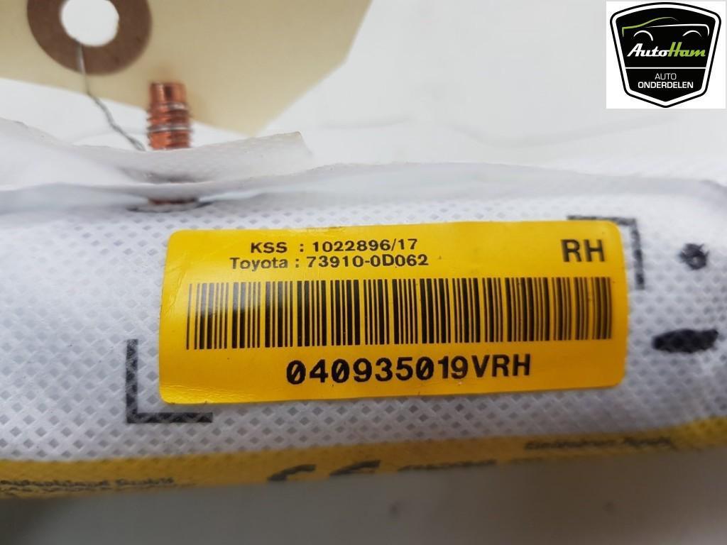 AIRBAG SIEGE Toyota Yaris III (P13) (|739100D061|), Autos : Pièces & Accessoires, Utilisé, Toyota