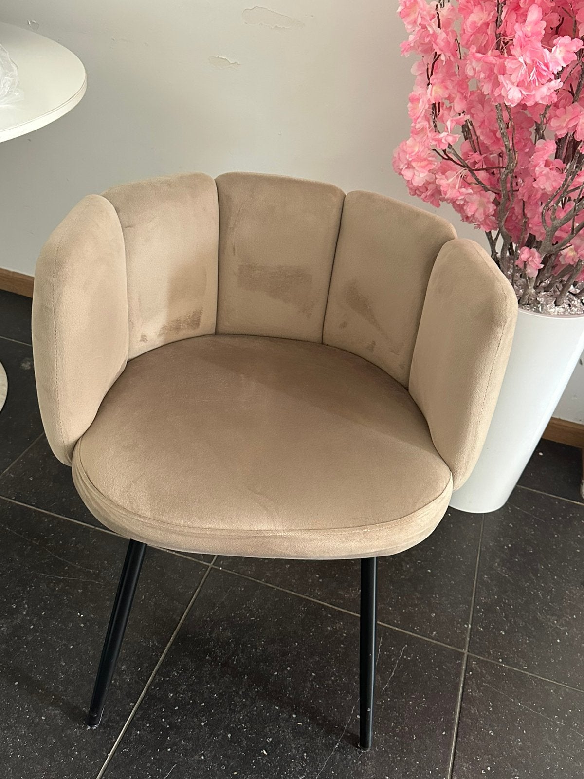 3 x beige velvet stoelen, Ophalen, Zo goed als nieuw, Bruin, Drie