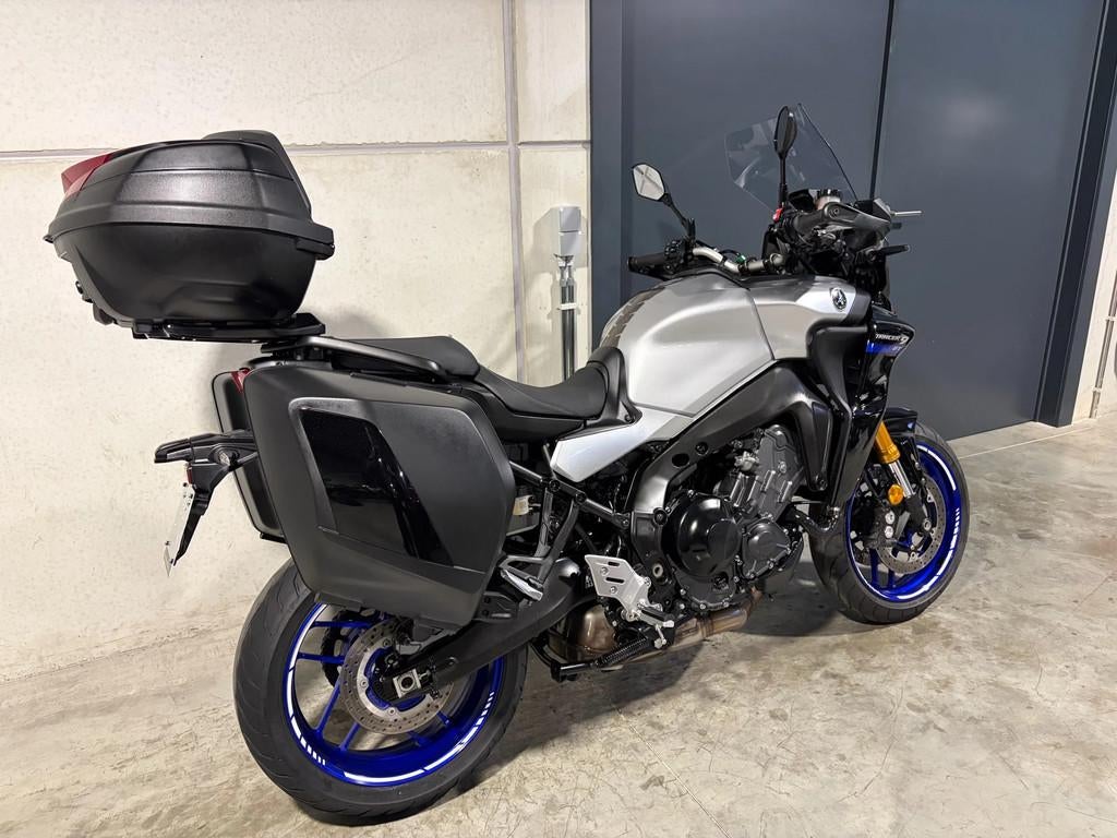 Yamaha Tracer 9 GT met topcase (bj 2021), Motoren, Bedrijf, 900 cc, Meer dan 35 kW, Toermotor