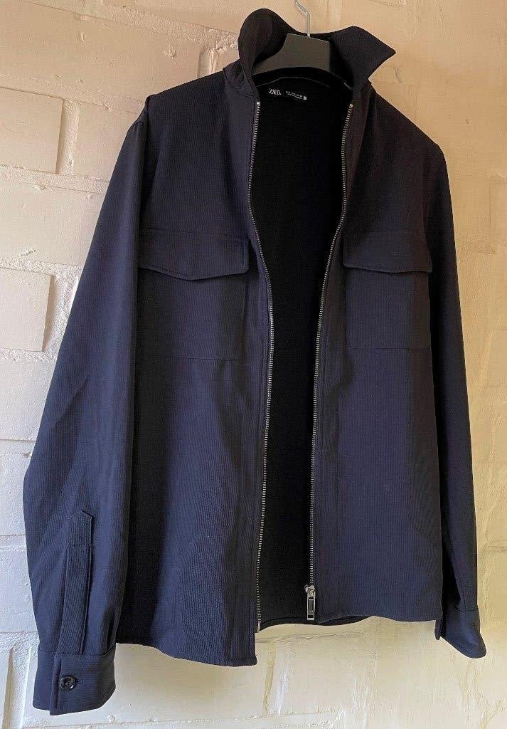 Lichtgewicht en sportief jasje, Kleding | Heren, Jassen | Zomer, Blauw, Overige maten, Ophalen of Verzenden, Zo goed als nieuw