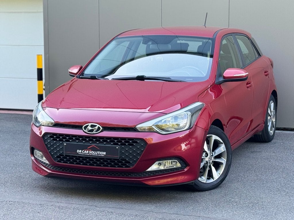 Hyundai I20|| 1.2Benzine|| Airco apple carplay|| 157Dkm 2017, Autos, Rouge, Achat, Euro 6, Entreprise