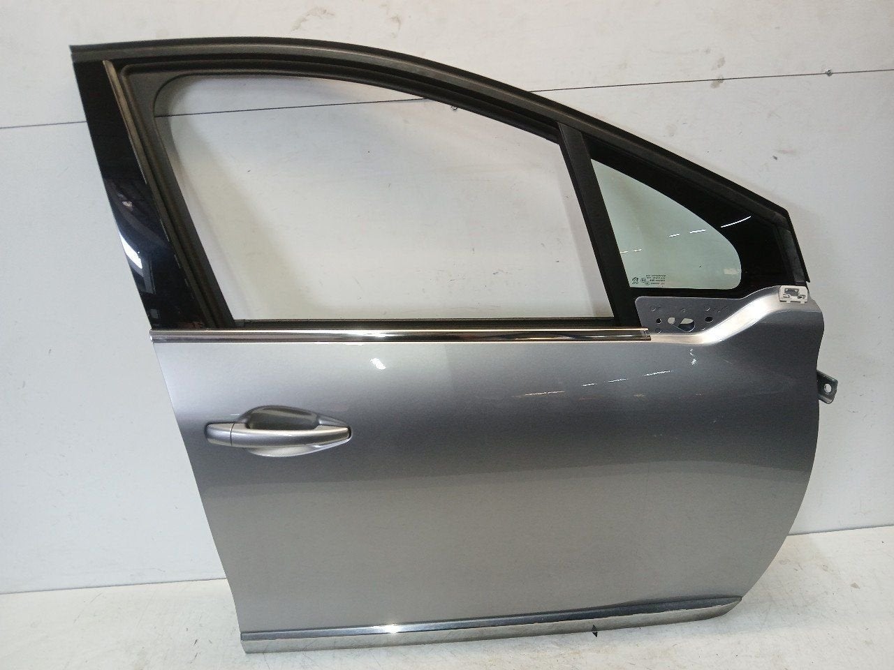Portier rechts voor Peugeot 2008, Onderdelen@venauto.nl, Van der Ven Autorecycling B.V., Gebruikt, Ettenseweg 76, 4706 PB Roosendaal, The Netherlands