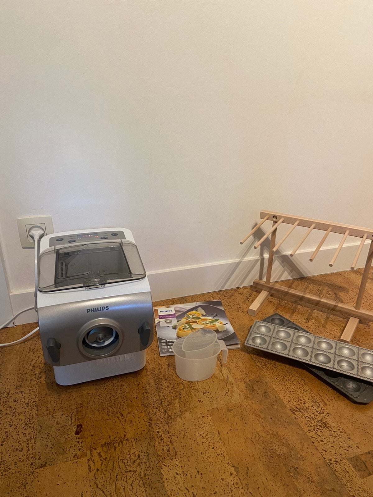 Philips pastamachine met extra accessoires, Electroménager, Mélangeurs de cuisine, Comme neuf, Enlèvement ou Envoi