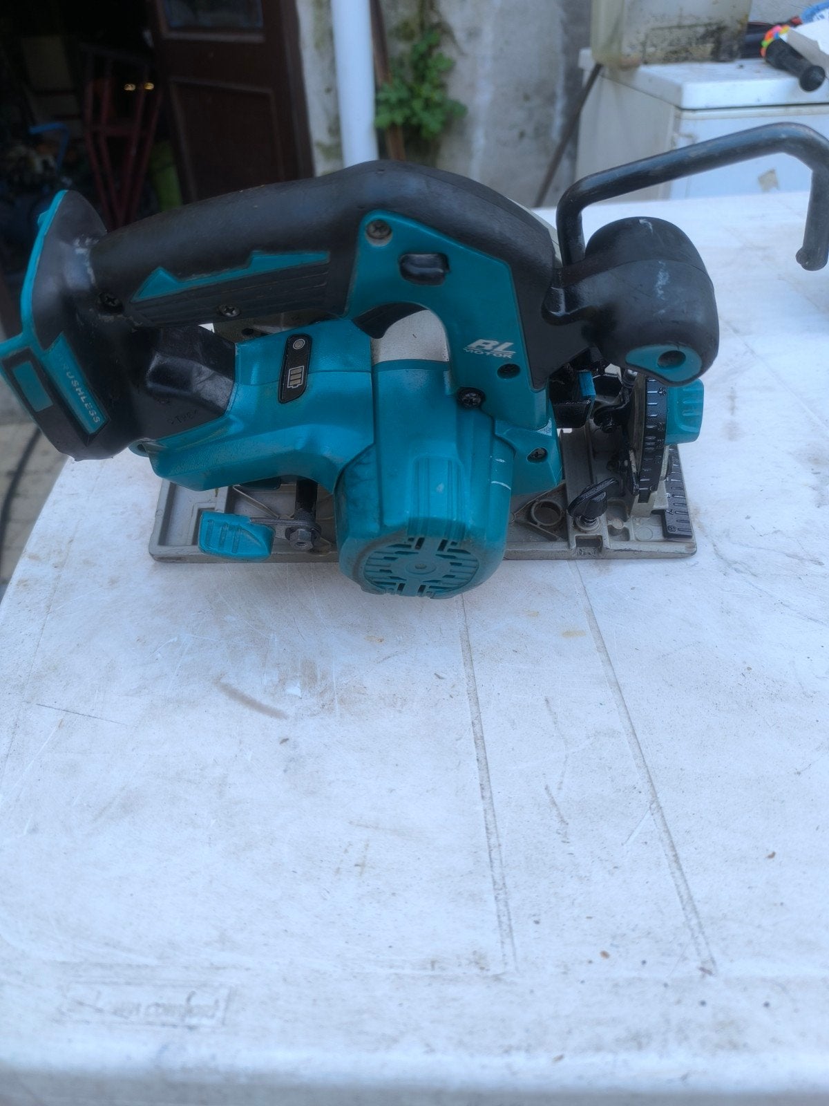 Makita in val zaag, Doe-het-zelf en Bouw, Ophalen, Gebruikt, Accu