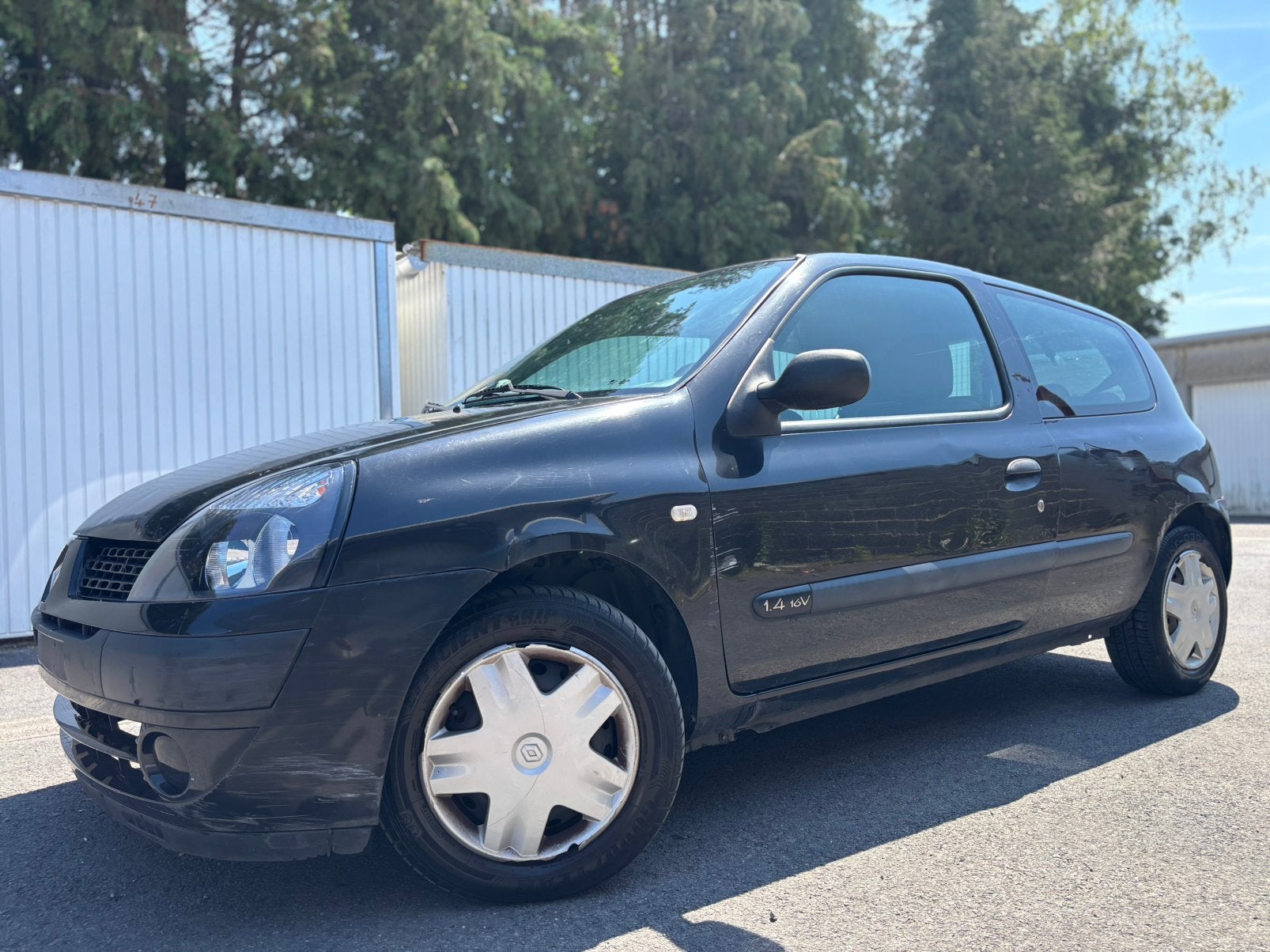 Renault Clio - 1.2 Benzine - 152 000 Km - Automaat - Gekeurd, Stof, Zwart, Zwart, Particulier