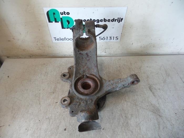Joint avant droit d'un Ford Focus (Focus 04-), -, 3 mois de garantie, -, -