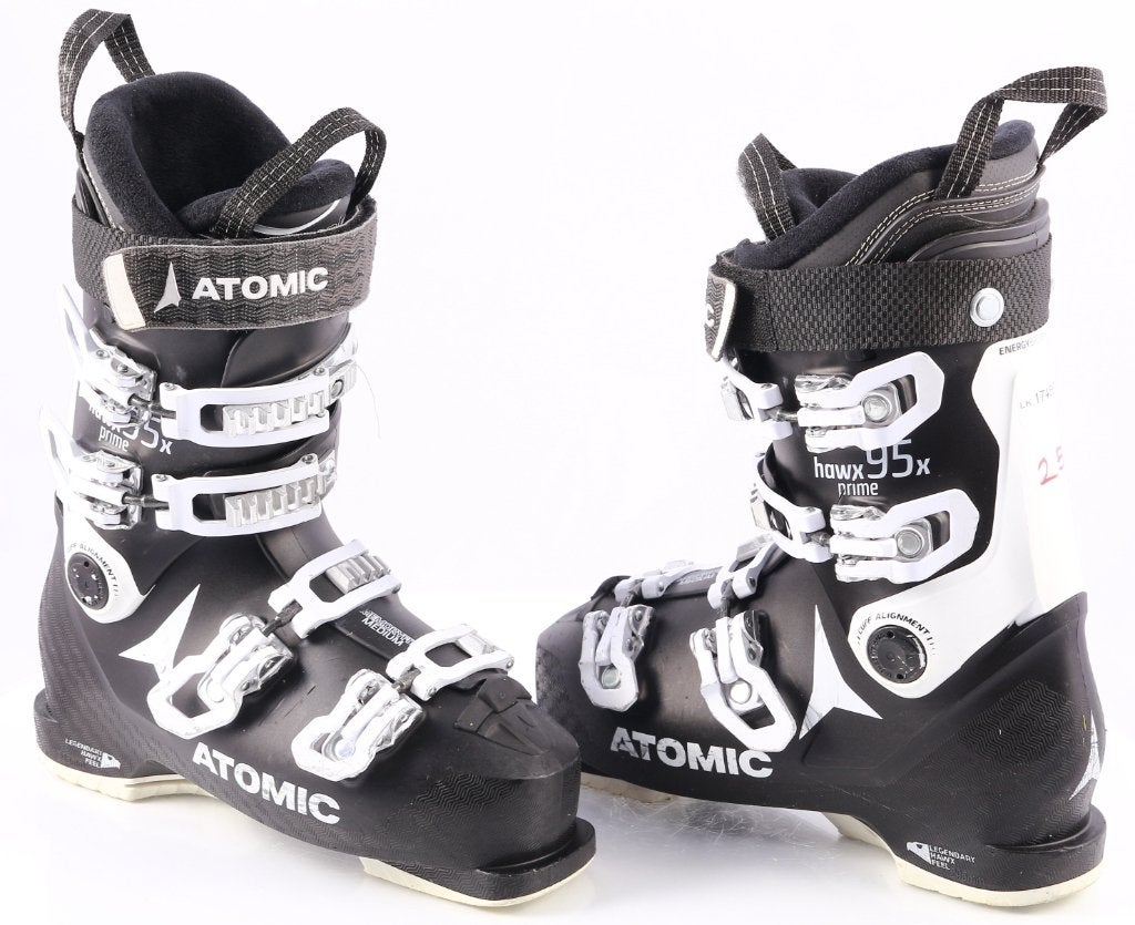 Chaussures de ski 42;42.5 EU pour femmes ATOMIC HAWX PRIME, Sports & Fitness, Carving, Utilisé, Atomic, Chaussures