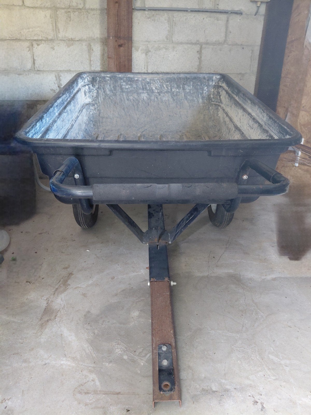 Remorque basculante brouette tracteur tondeuse quad, Enlèvement