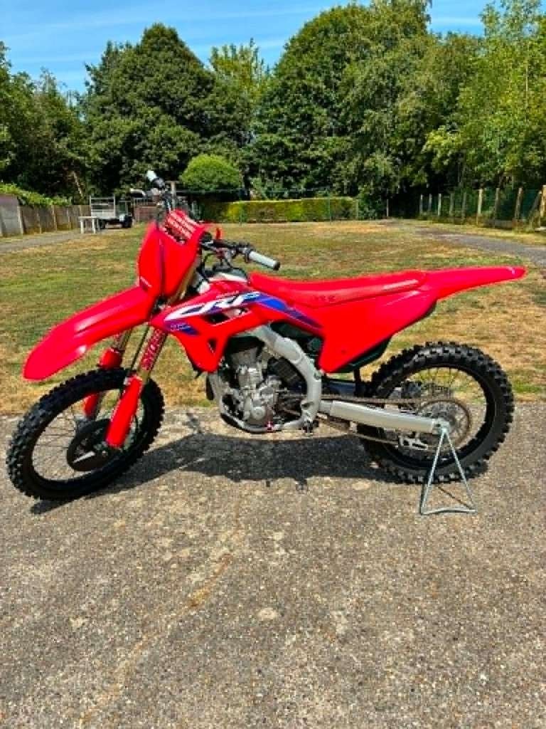 Honda CRF 250R - Bouwjaar 2023 - Crossmotor, Gebruikt, Particulier, Crossmotor, Handgeschakeld