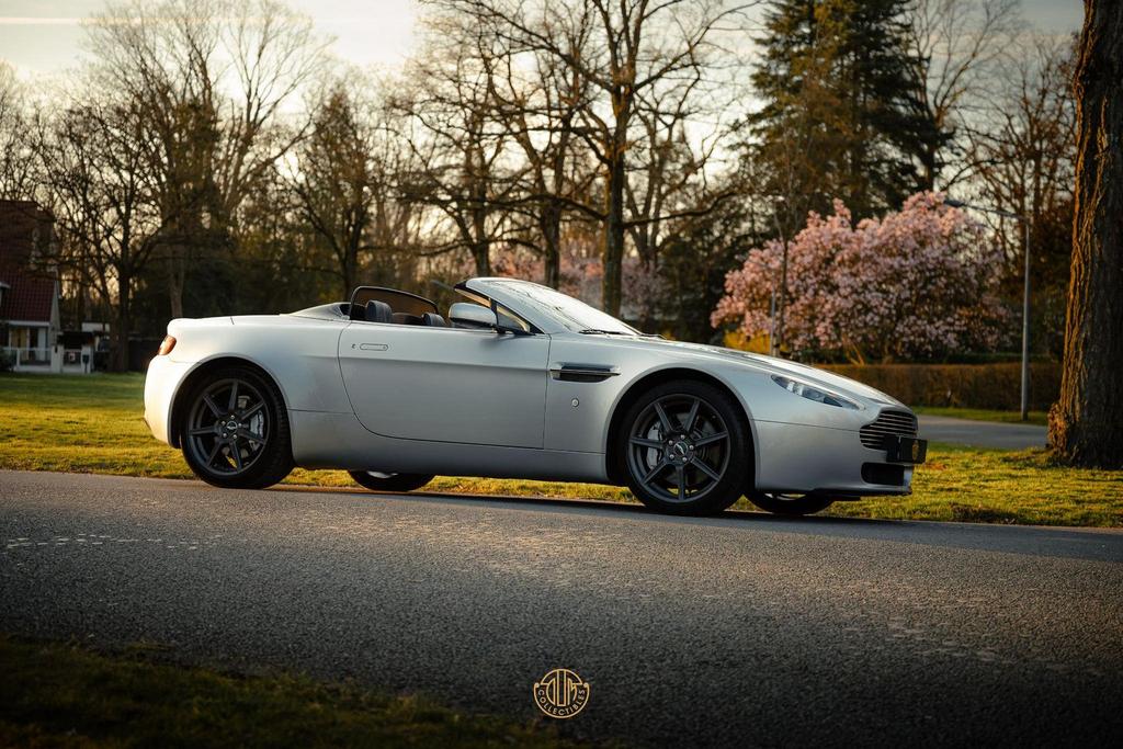 Aston Martin V8 Vantage Roadster 4.3, Autos, Argent ou Gris, Achat, Cabriolet, Alarme